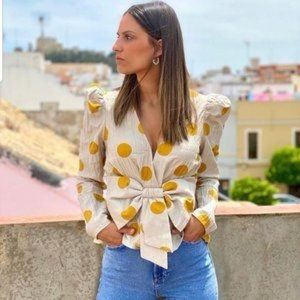 ZARA Polka dot puff sleeve bow top 3564/026